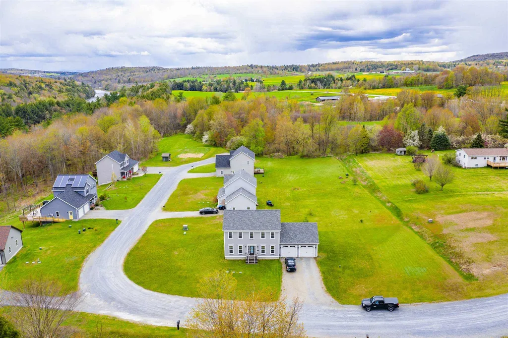39 Leach Road Fairfax VT 05454