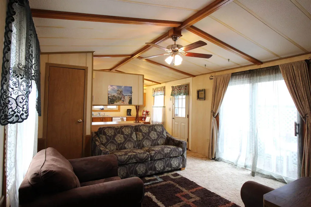4 Sherwood Lane Merrimack NH 03054
