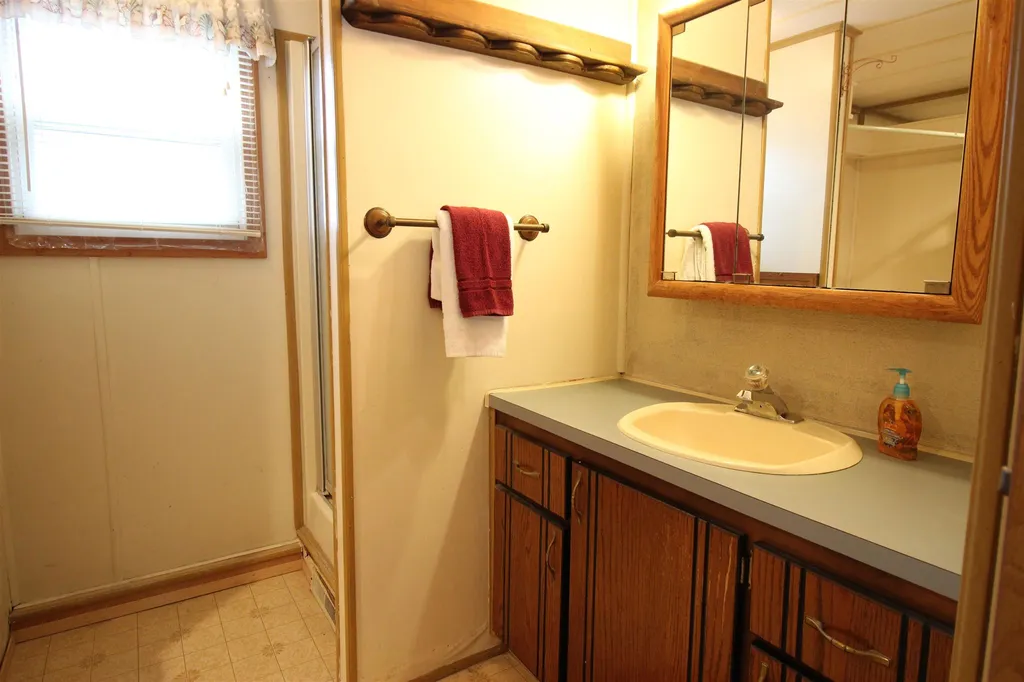 4 Sherwood Lane Merrimack NH 03054