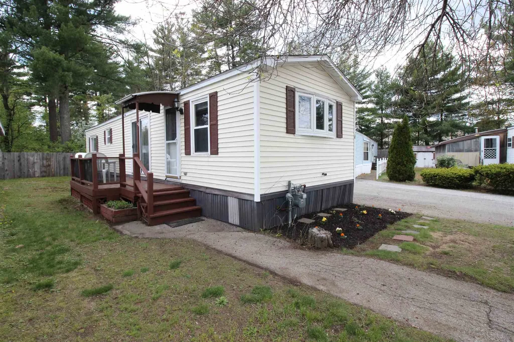 4 Sherwood Lane Merrimack NH 03054