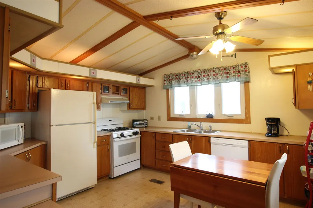 4 Sherwood Lane Merrimack NH 03054