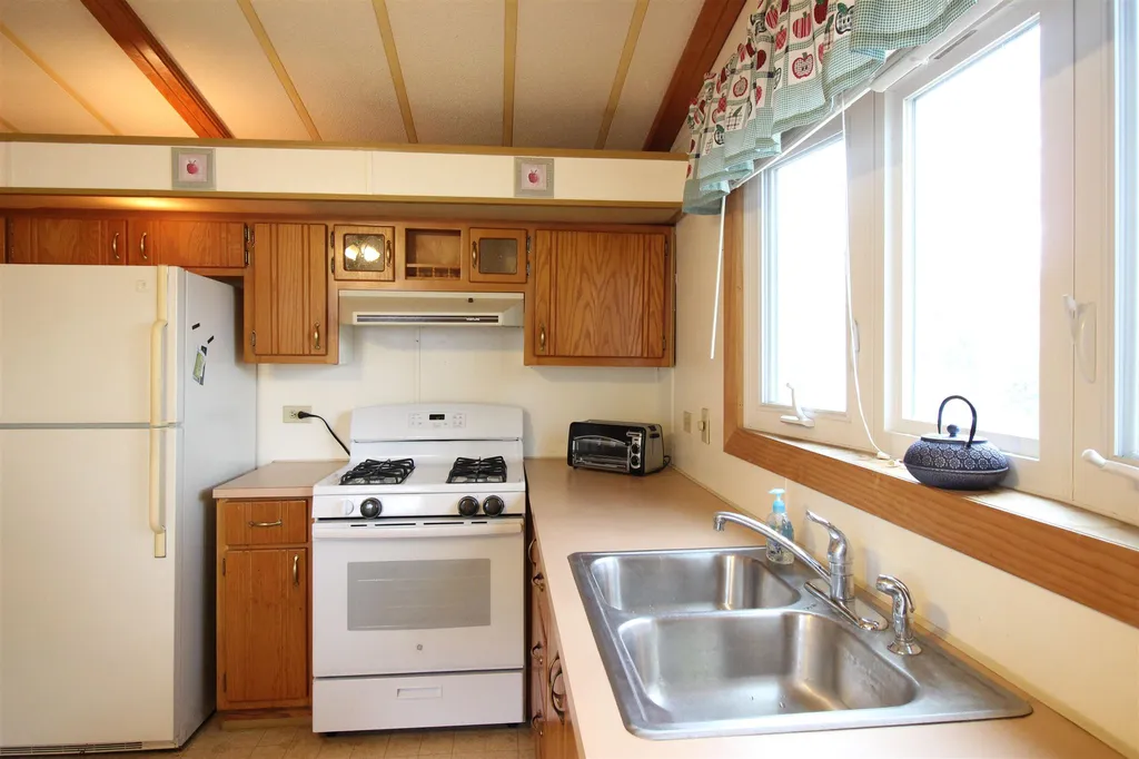 4 Sherwood Lane Merrimack NH 03054