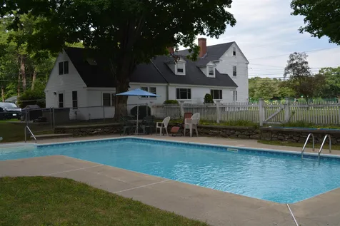 52 Marsh Road Pelham NH 03076