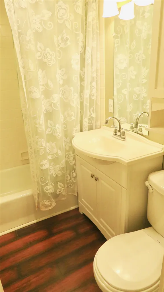 1856 Quechee Main Street Hartford VT 05059