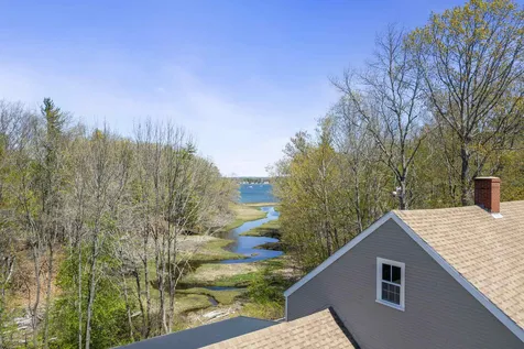 276 Fox Point Road Newington NH 03801