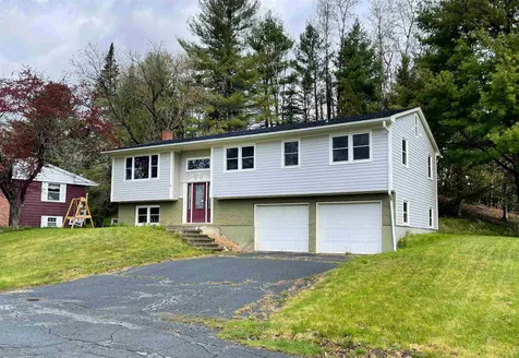 209 Waterman Circle St. Johnsbury VT 05819