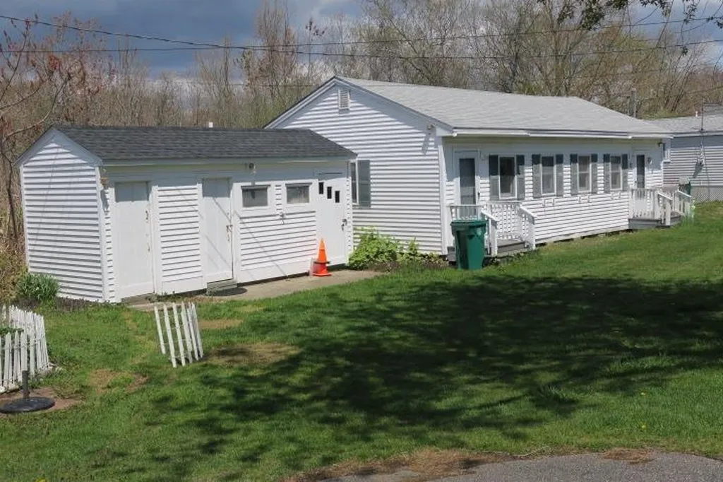 25 Smith Avenue Hampton NH 03842