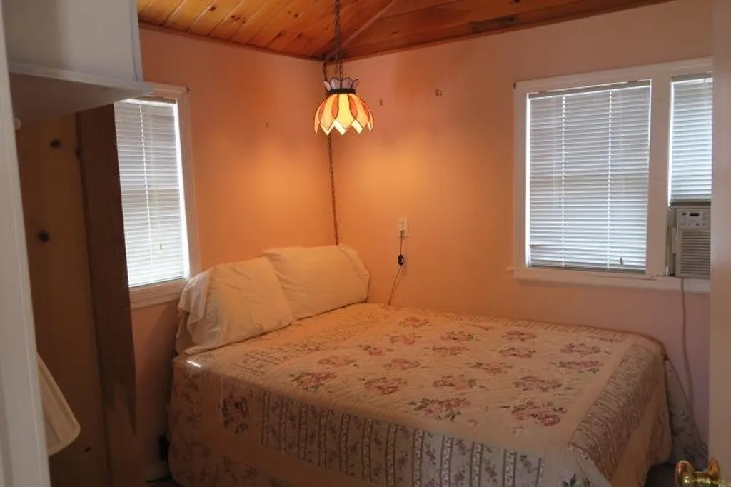 25 Smith Avenue Hampton NH 03842