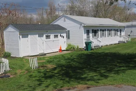 25 Smith Avenue Hampton NH 03842