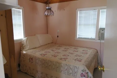 25 Smith Avenue Hampton NH 03842