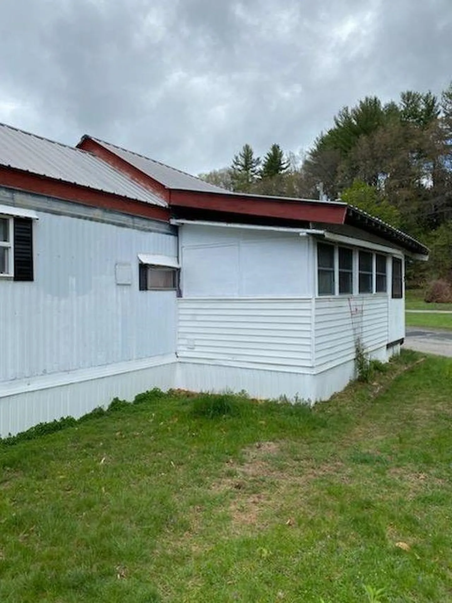 3 Crescent Drive Brattleboro VT 05301
