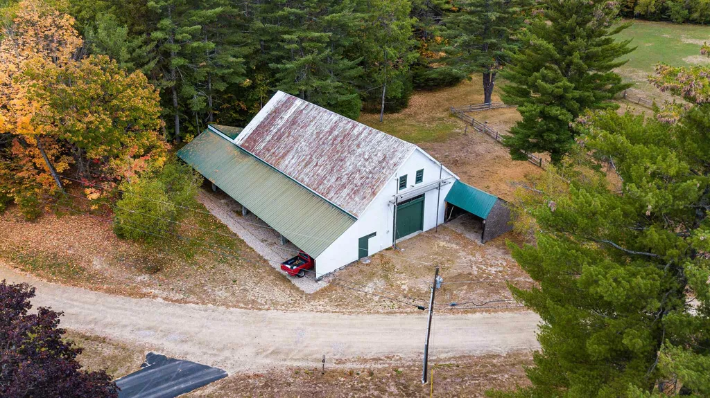 39 Sanborn Road Brookfield NH 03872