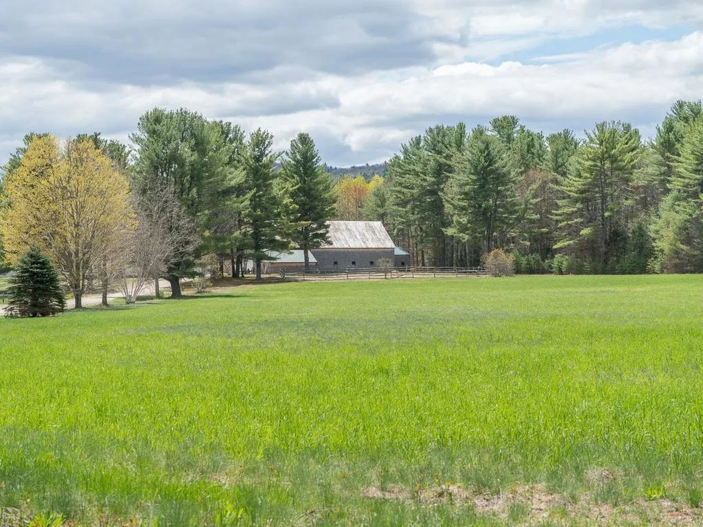 39 Sanborn Road Brookfield NH 03872