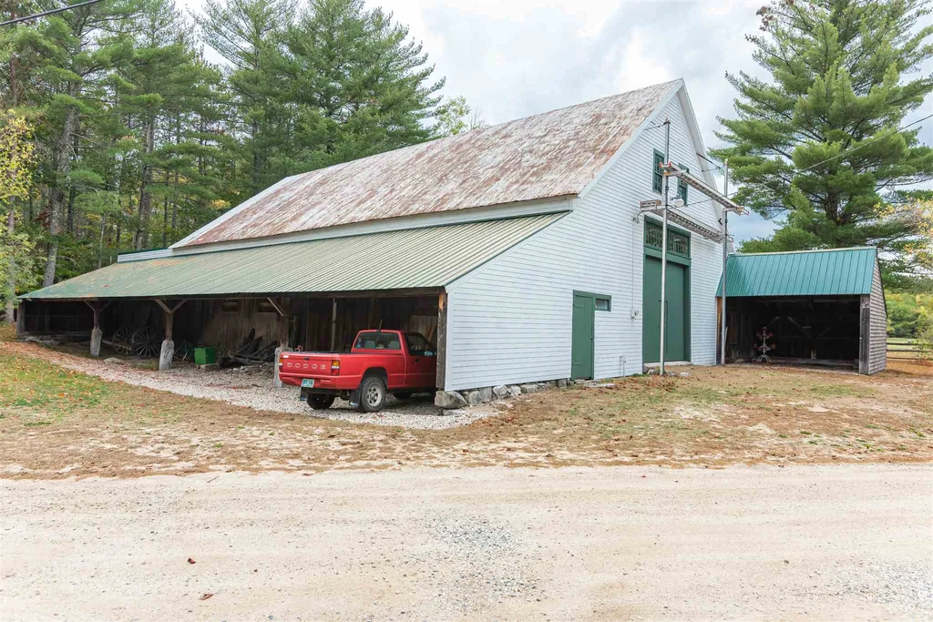 39 Sanborn Road Brookfield NH 03872