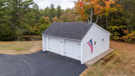 39 Sanborn Road Brookfield NH 03872