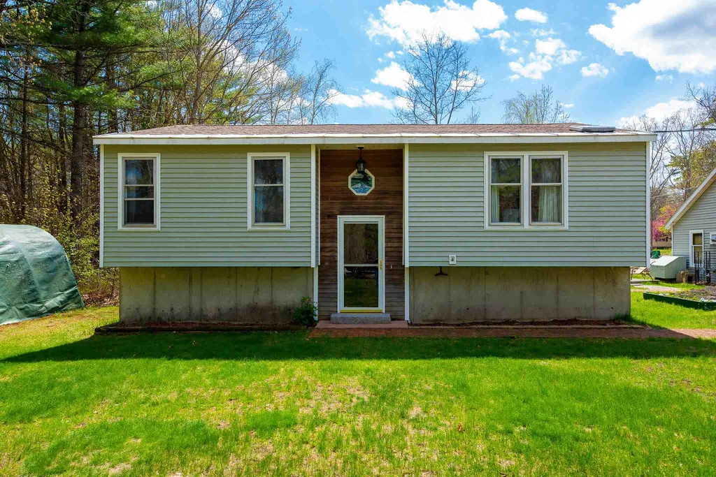 52 Forest Park Drive Rochester NH 03868