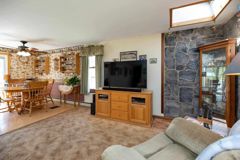 52 Forest Park Drive Rochester NH 03868