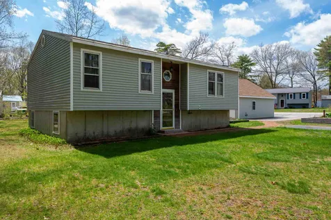 52 Forest Park Drive Rochester NH 03868