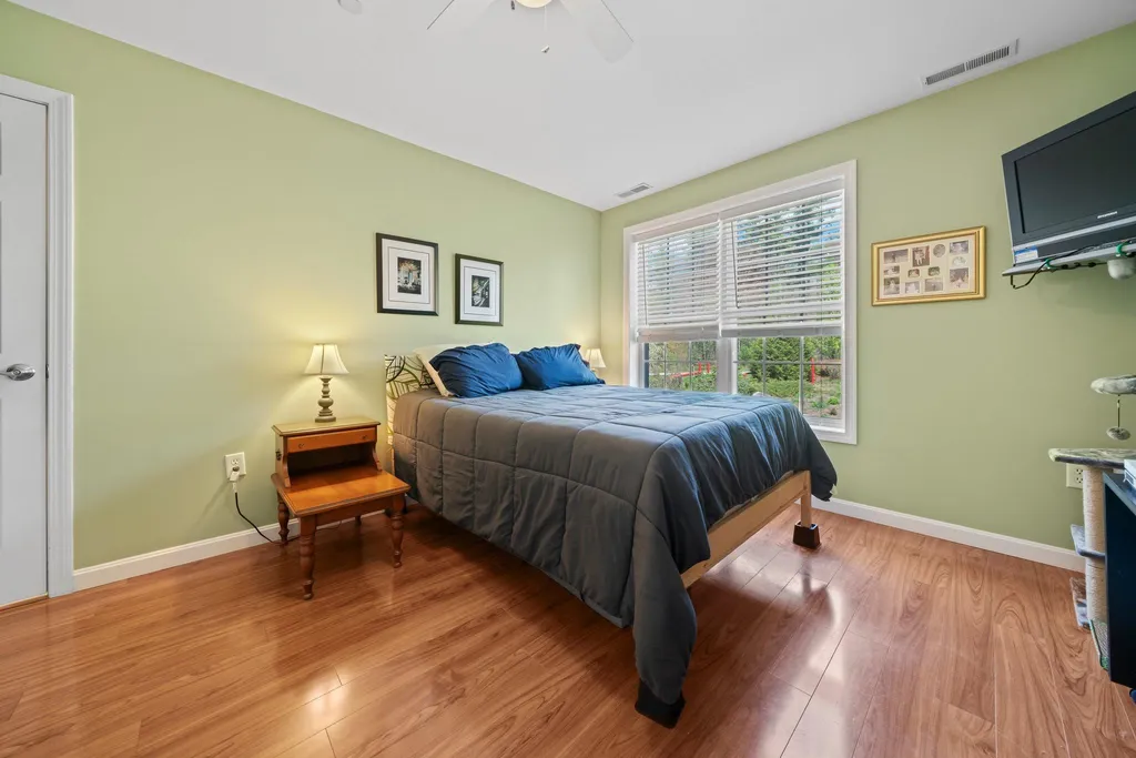 25 Barberry Street Hooksett NH 03106