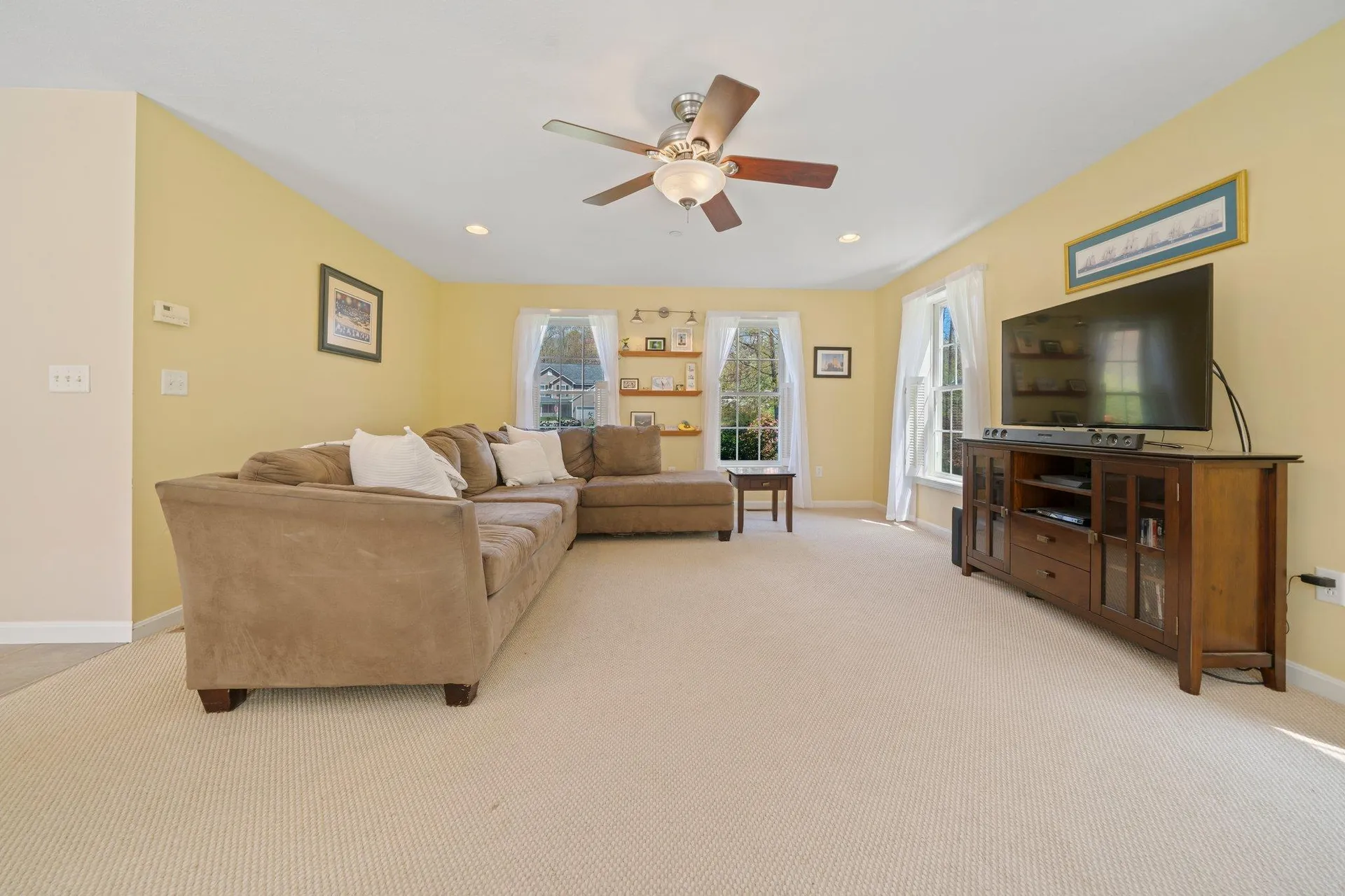 25 Barberry Street Hooksett NH 03106