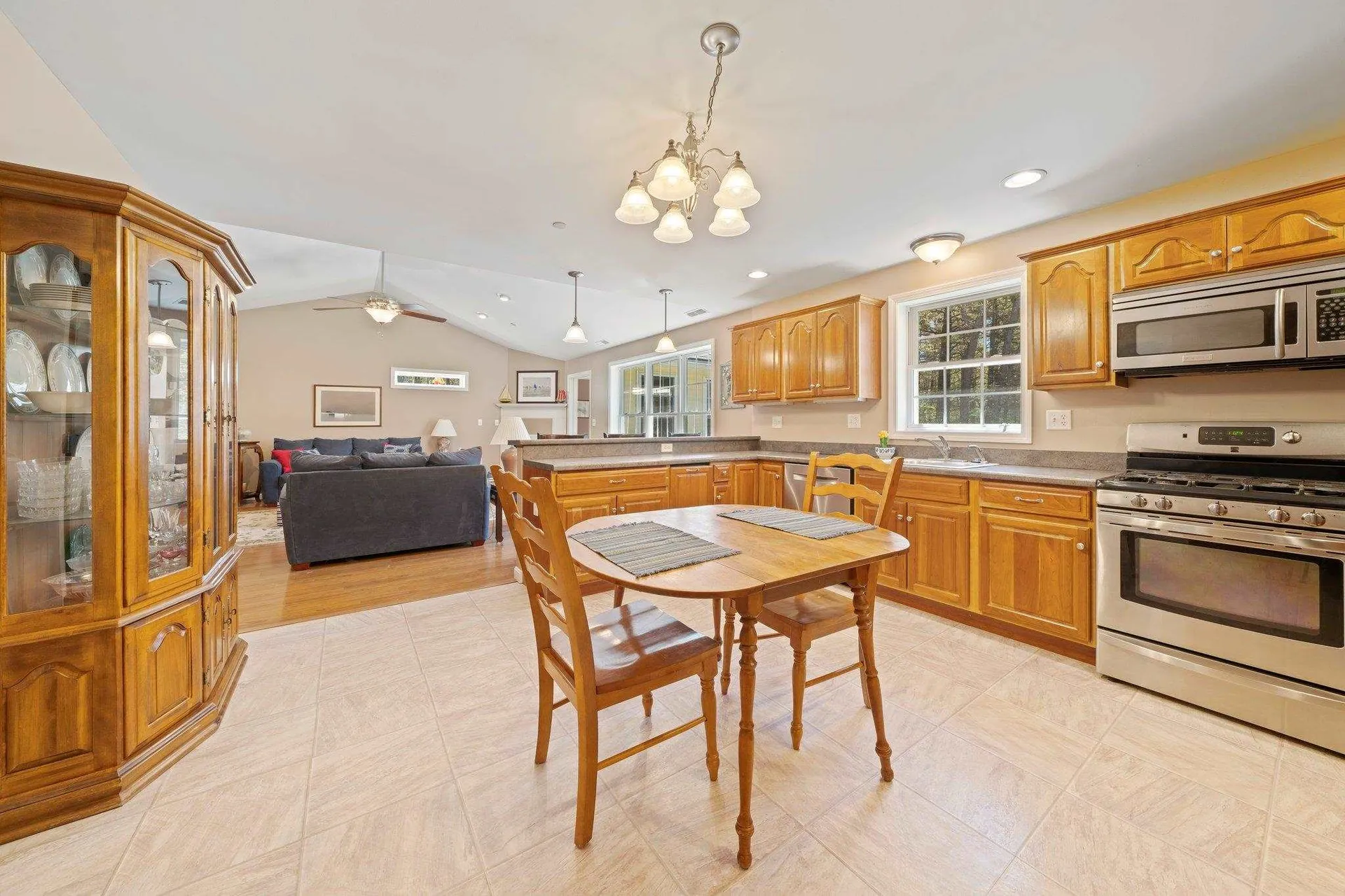 25 Barberry Street Hooksett NH 03106
