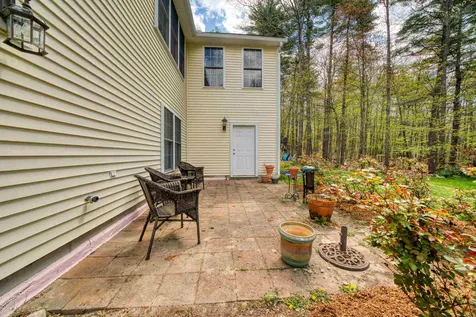 25 Barberry Street Hooksett NH 03106