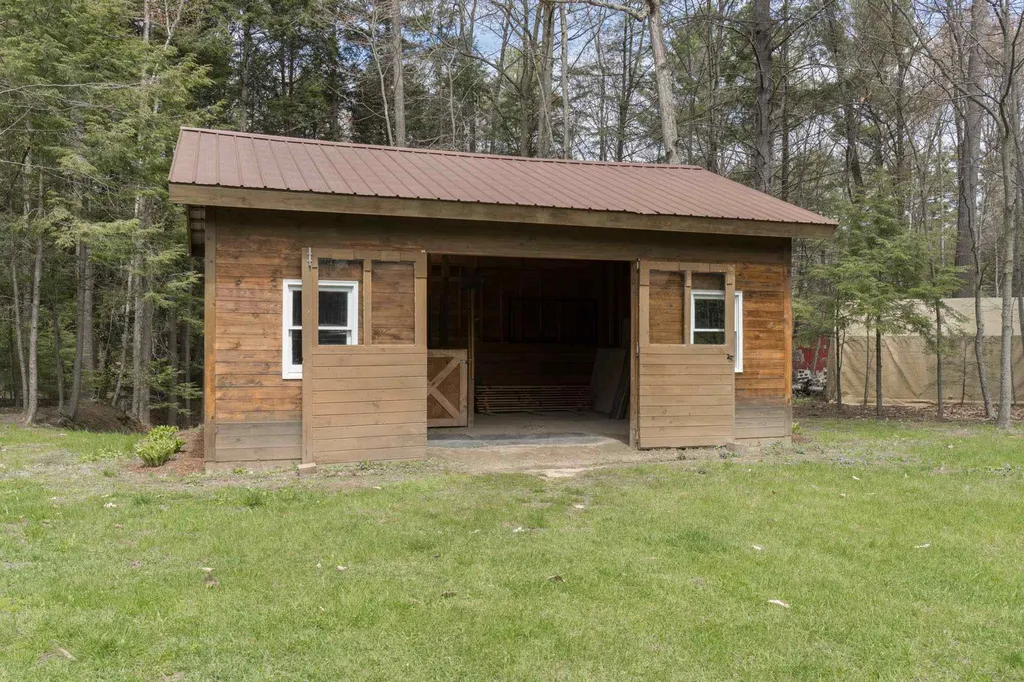 709 West Milton Road Milton VT 05468