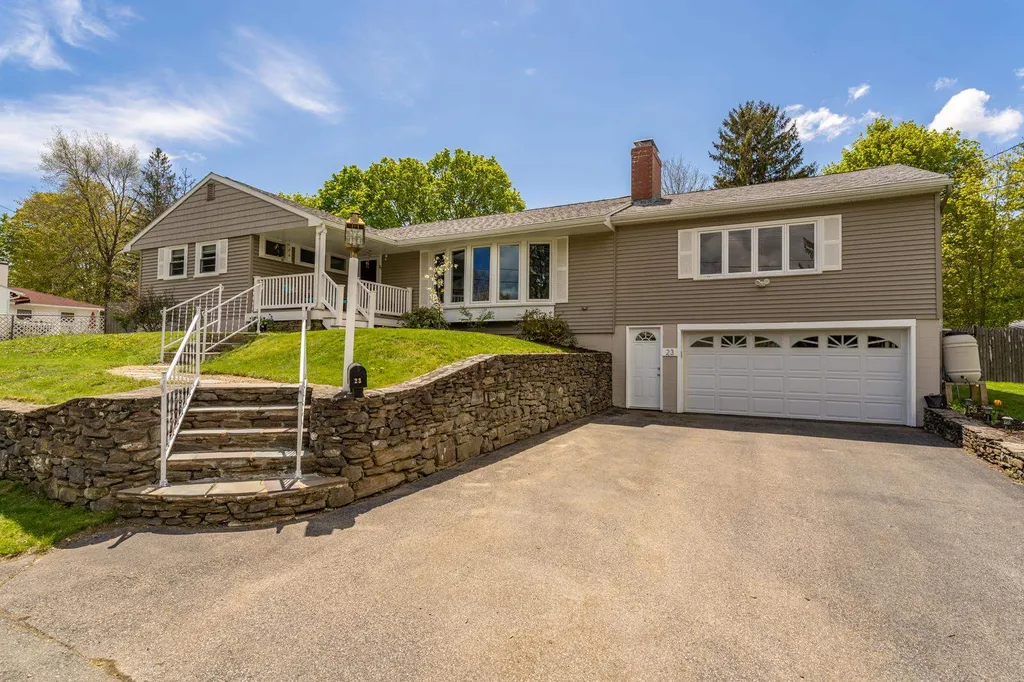23 Homestead Circle Hampton NH 03842