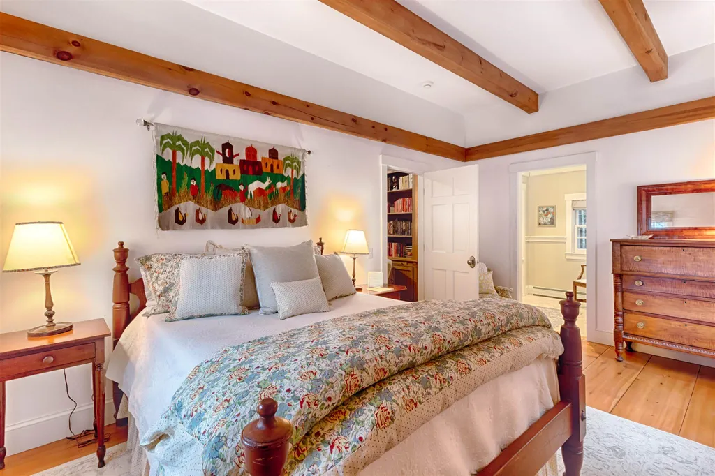 591 Whittier Highway Sandwich NH 03227