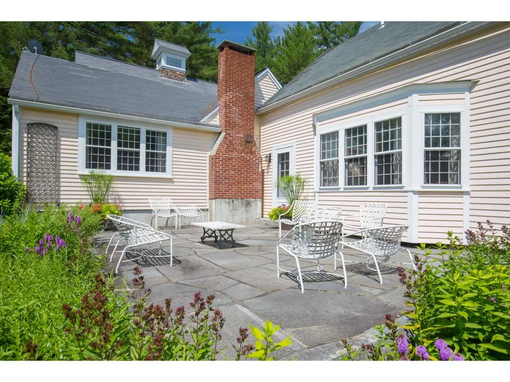 591 Whittier Highway Sandwich NH 03227