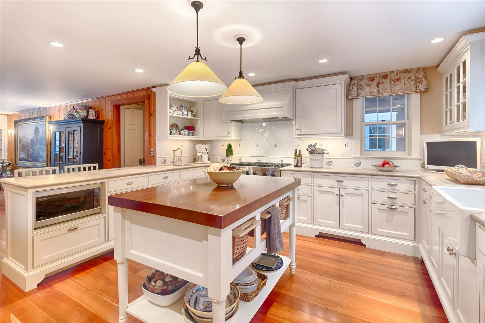 591 Whittier Highway Sandwich NH 03227