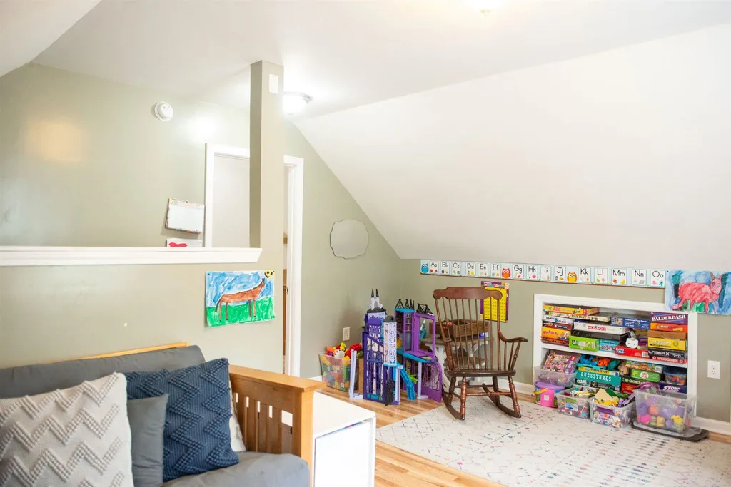 215 Scruton Pond Road Barrington NH 03825