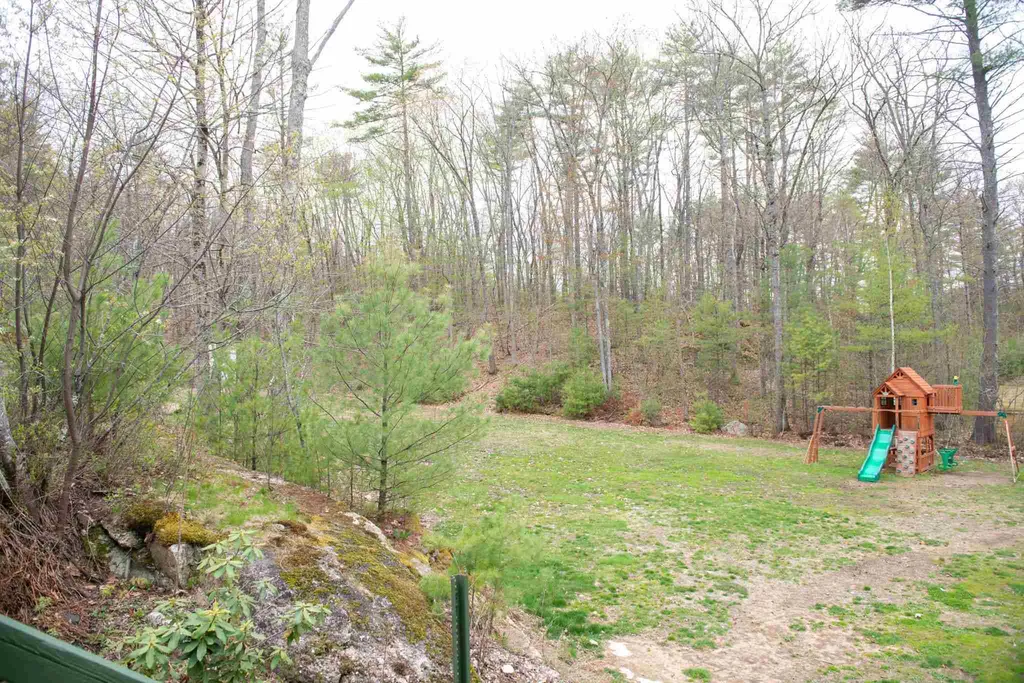 215 Scruton Pond Road Barrington NH 03825