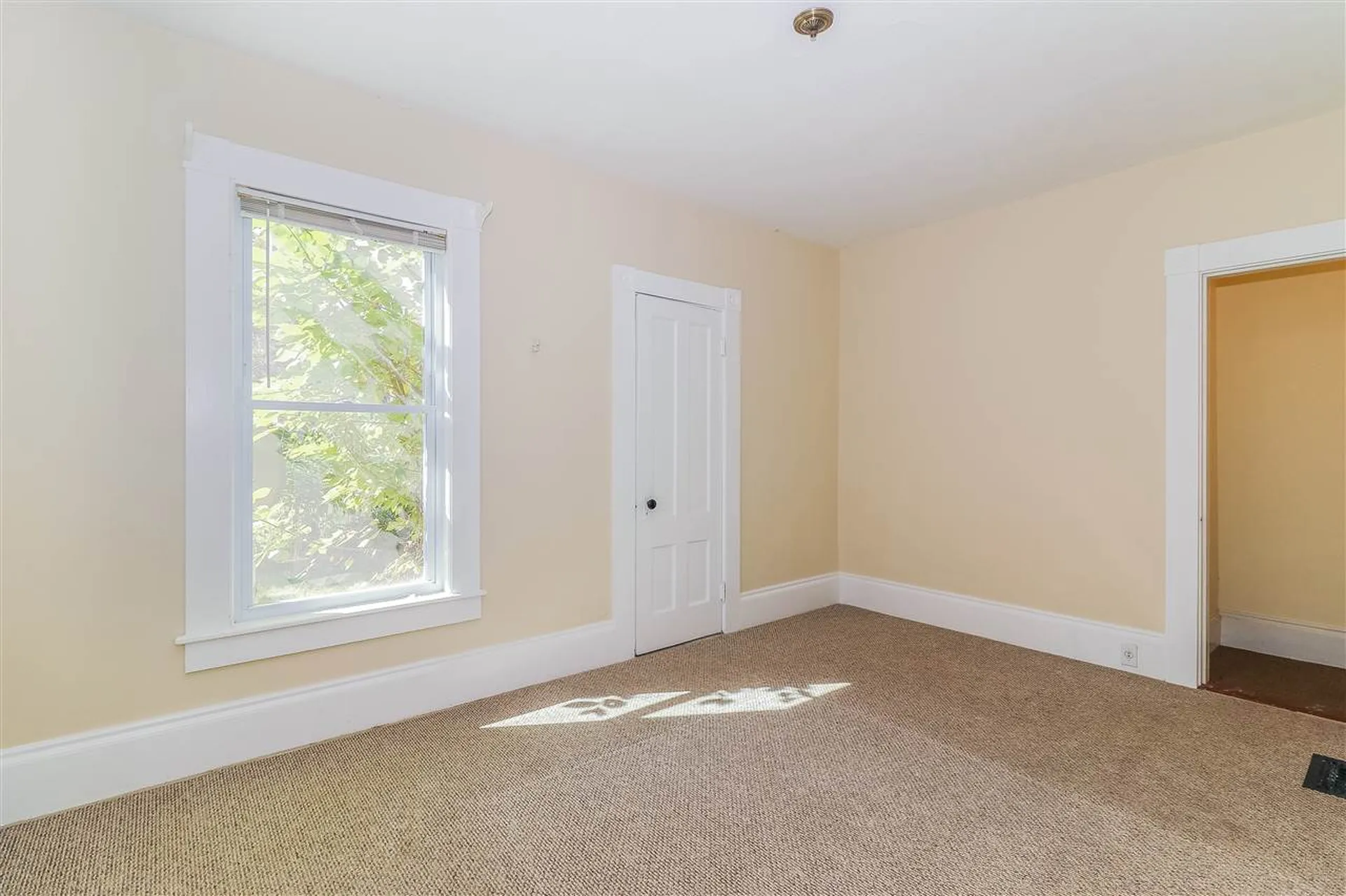 27 Holly Street Concord NH 03301