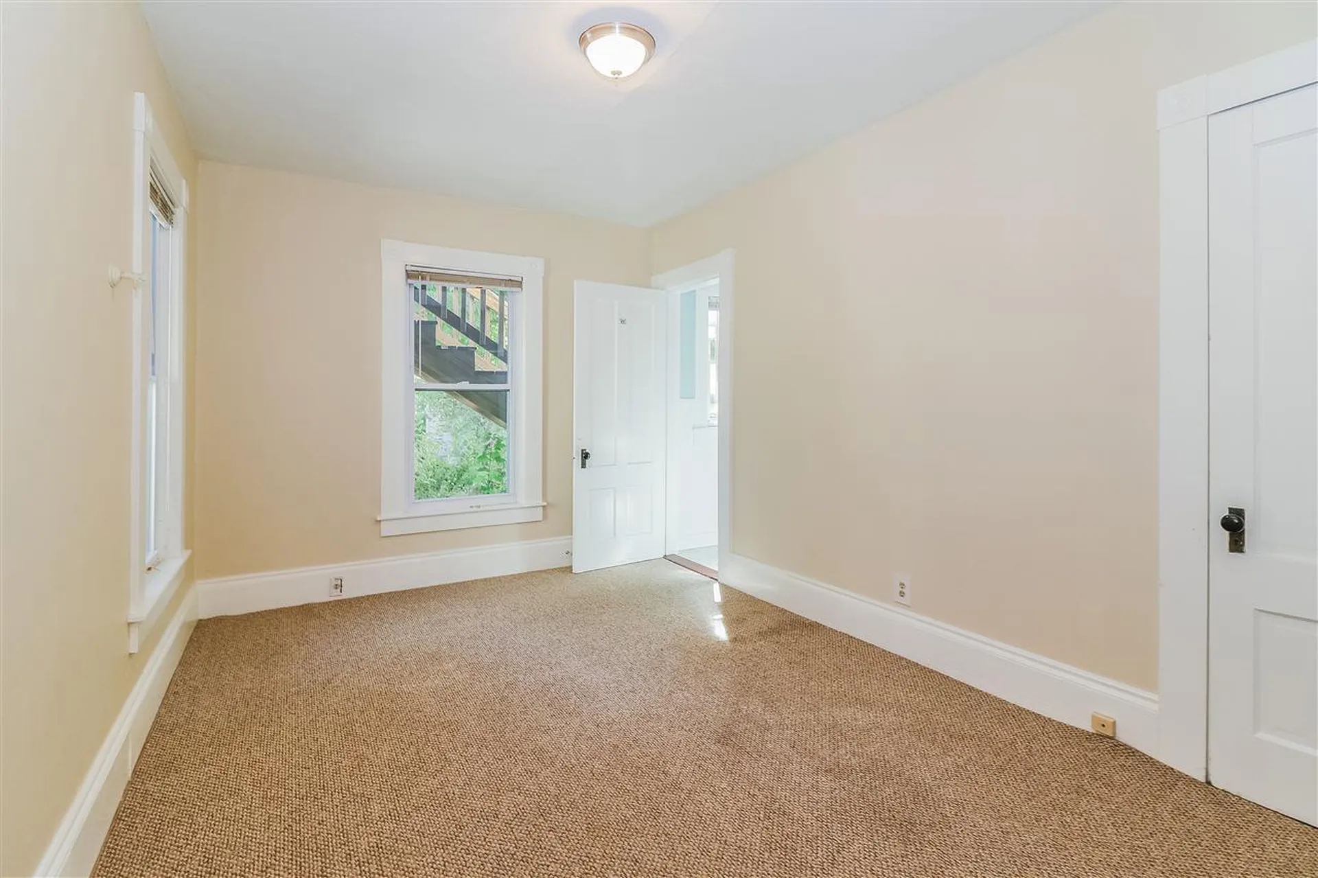 27 Holly Street Concord NH 03301