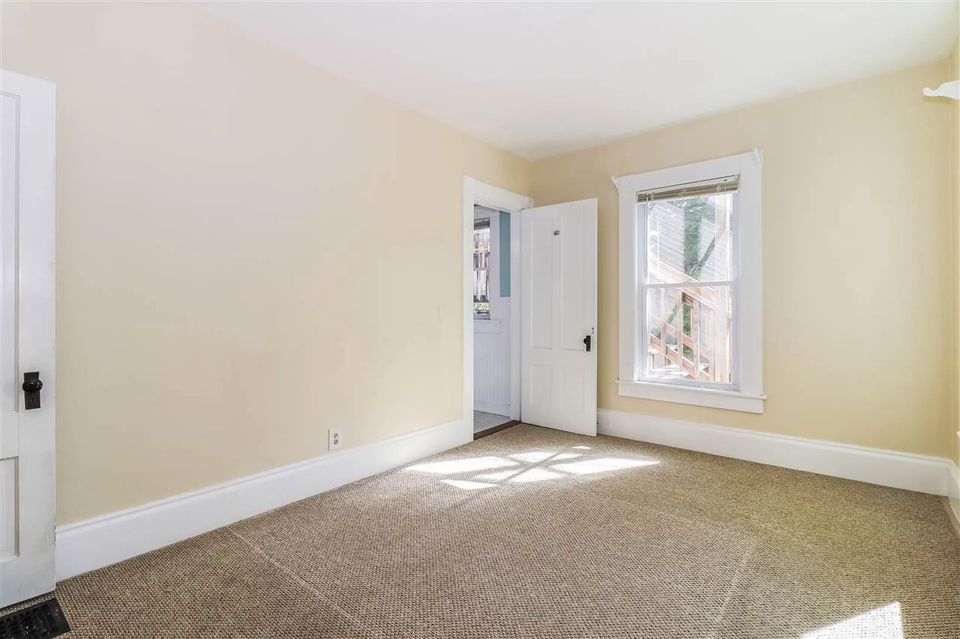 27 Holly Street Concord NH 03301