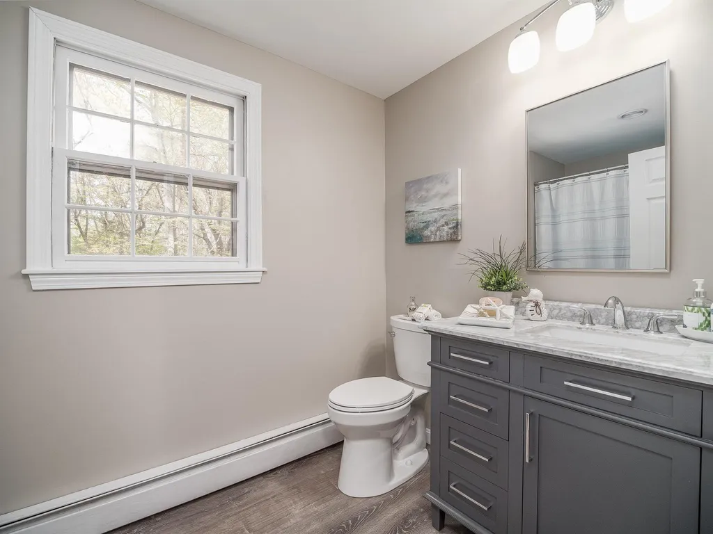 12 Telo Road Windham NH 03087