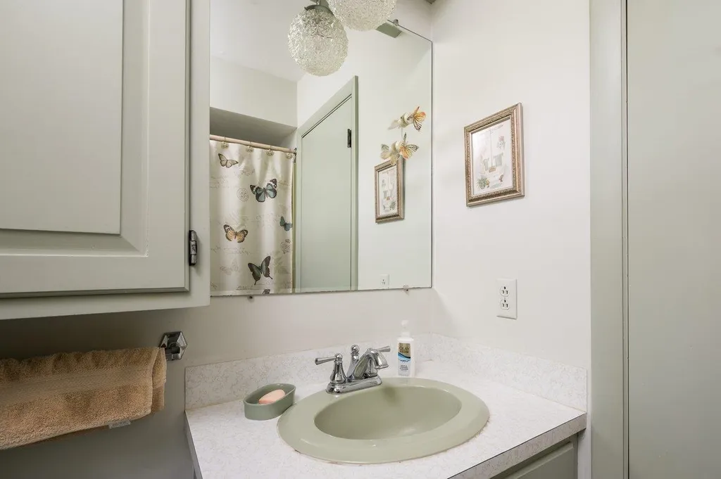 21 Richardson Drive Dover NH 03820