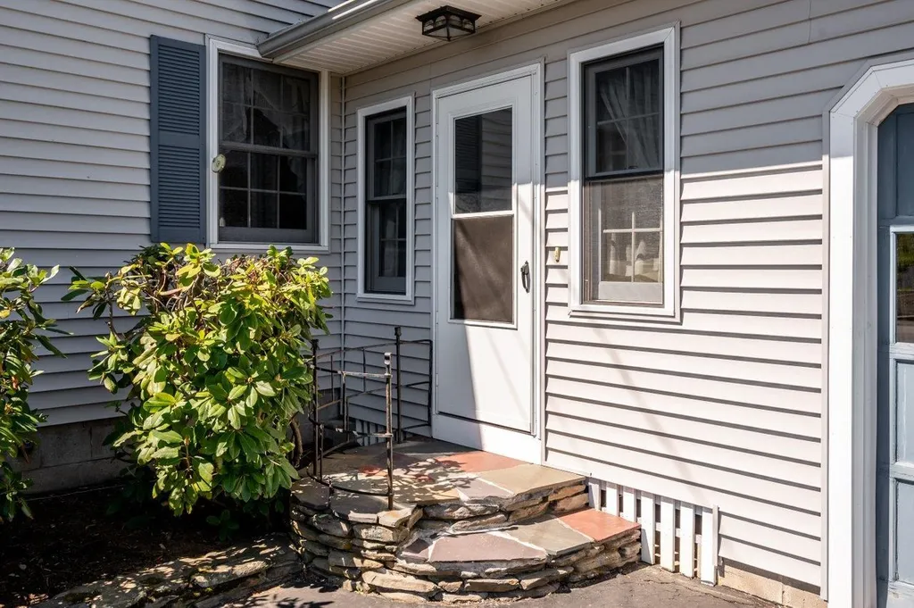 21 Richardson Drive Dover NH 03820