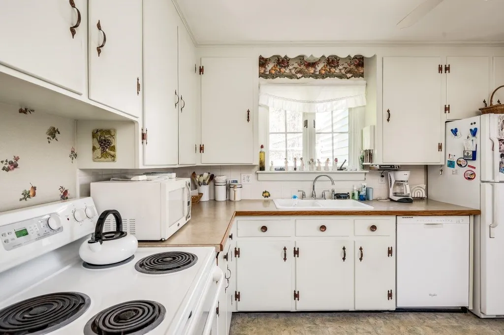 21 Richardson Drive Dover NH 03820