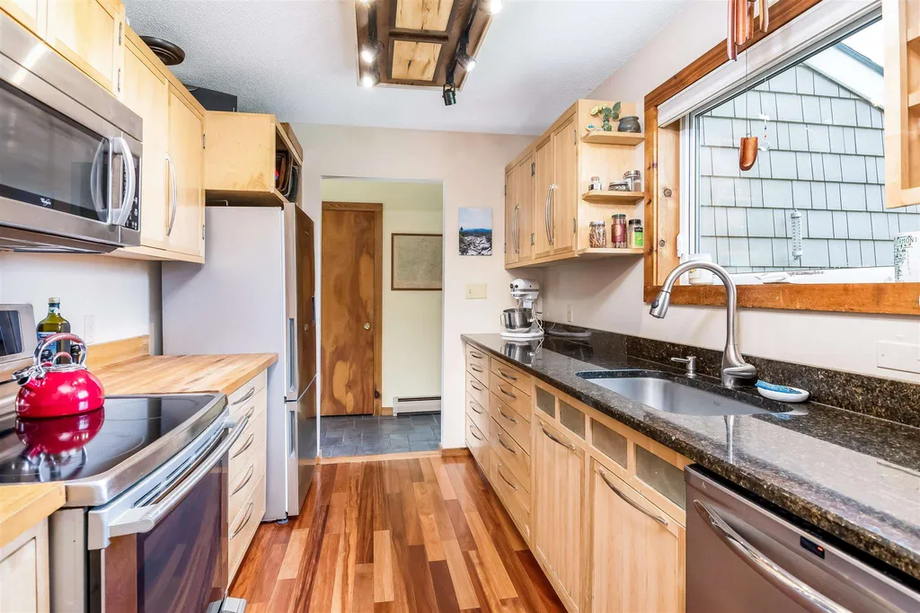 143 Beartown Road Underhill VT 05489