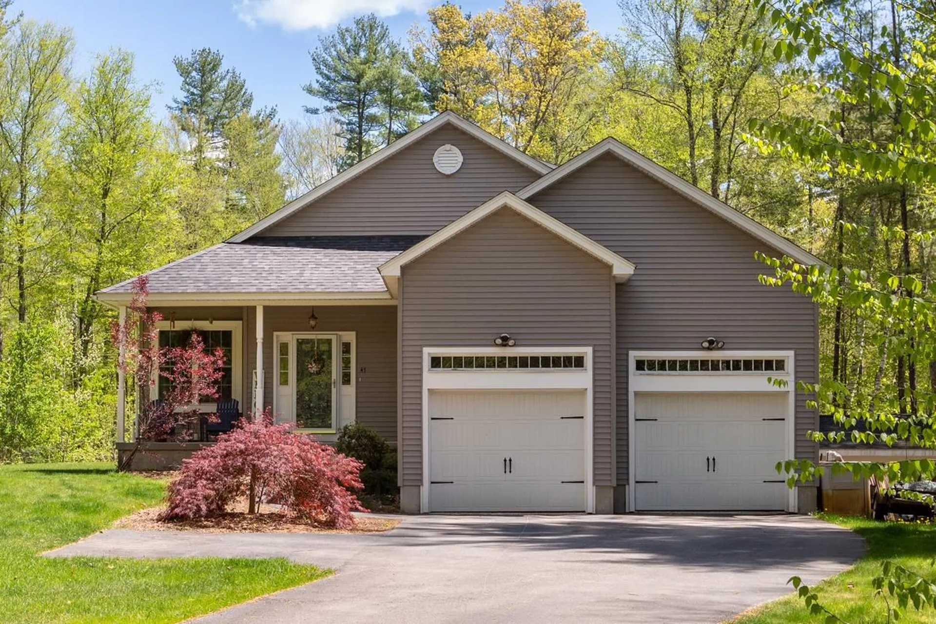 47 Frontier Drive Pelham NH 03076