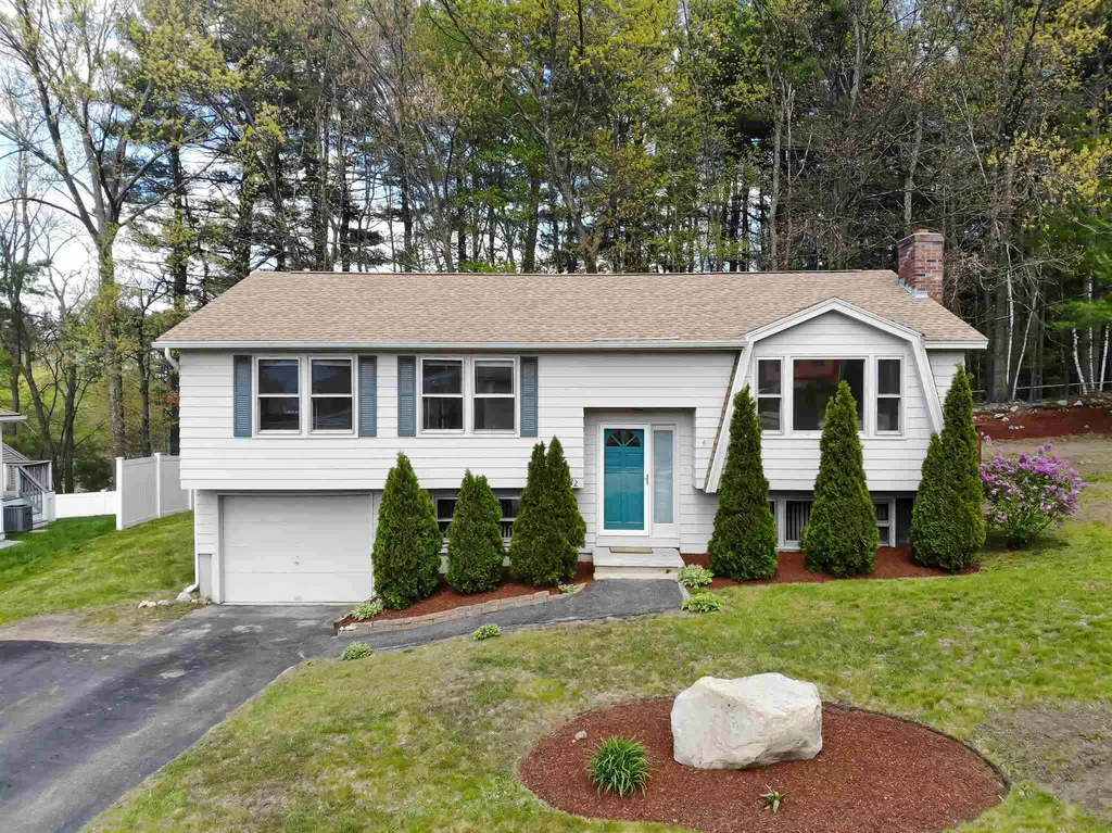 22 Jennifer Drive Nashua NH 03062
