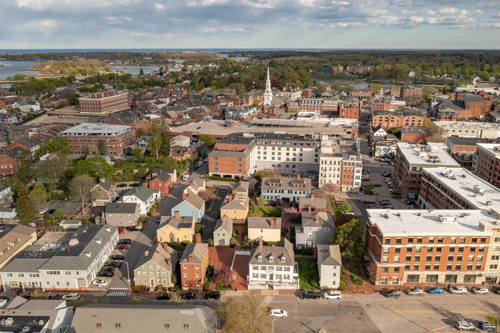 404 The Hill Portsmouth NH 03801