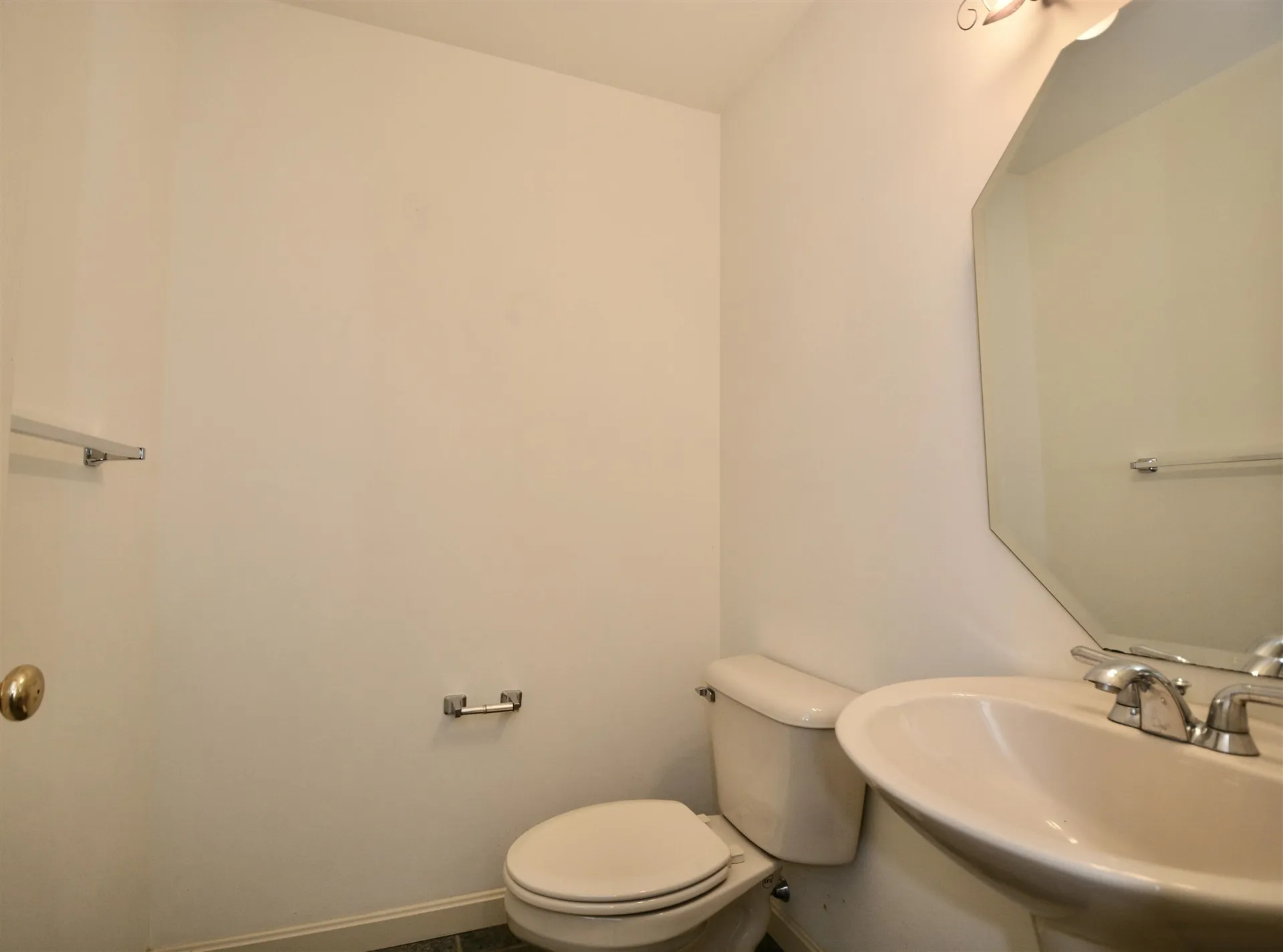 28 Slalom Drive Grantham NH 03753