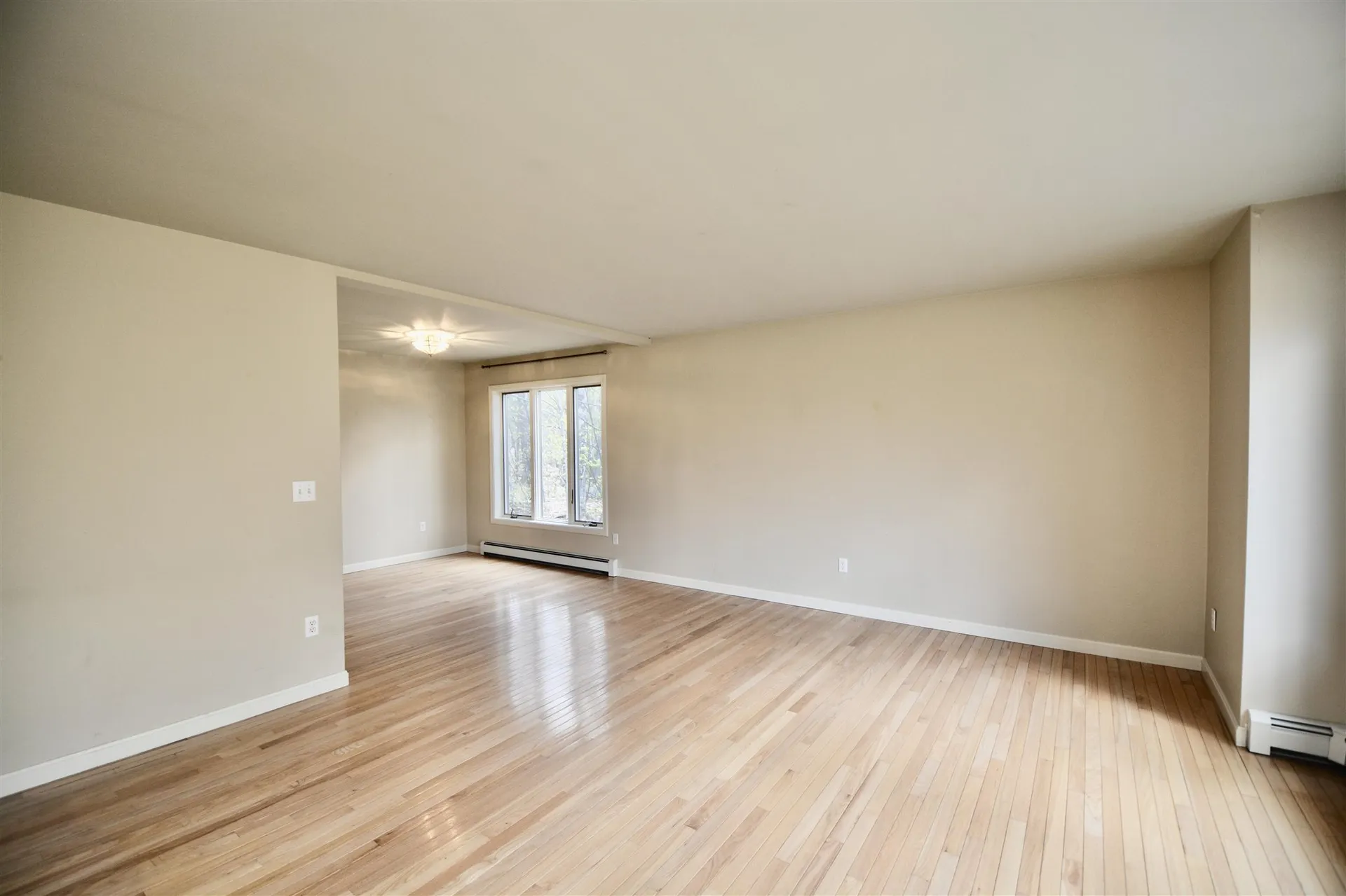 28 Slalom Drive Grantham NH 03753