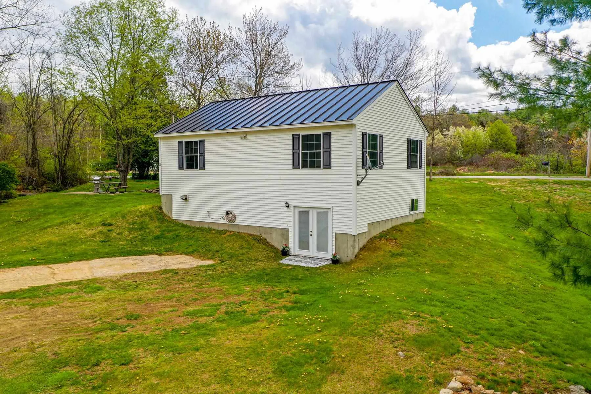 21 Coons Point Road Belmont NH 03220