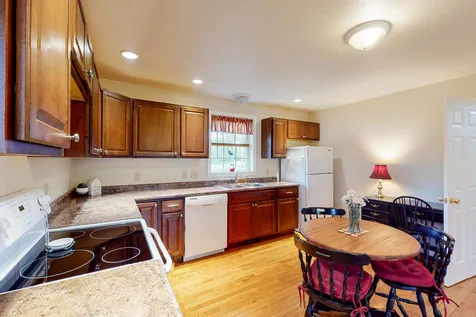 21 Coons Point Road Belmont NH 03220