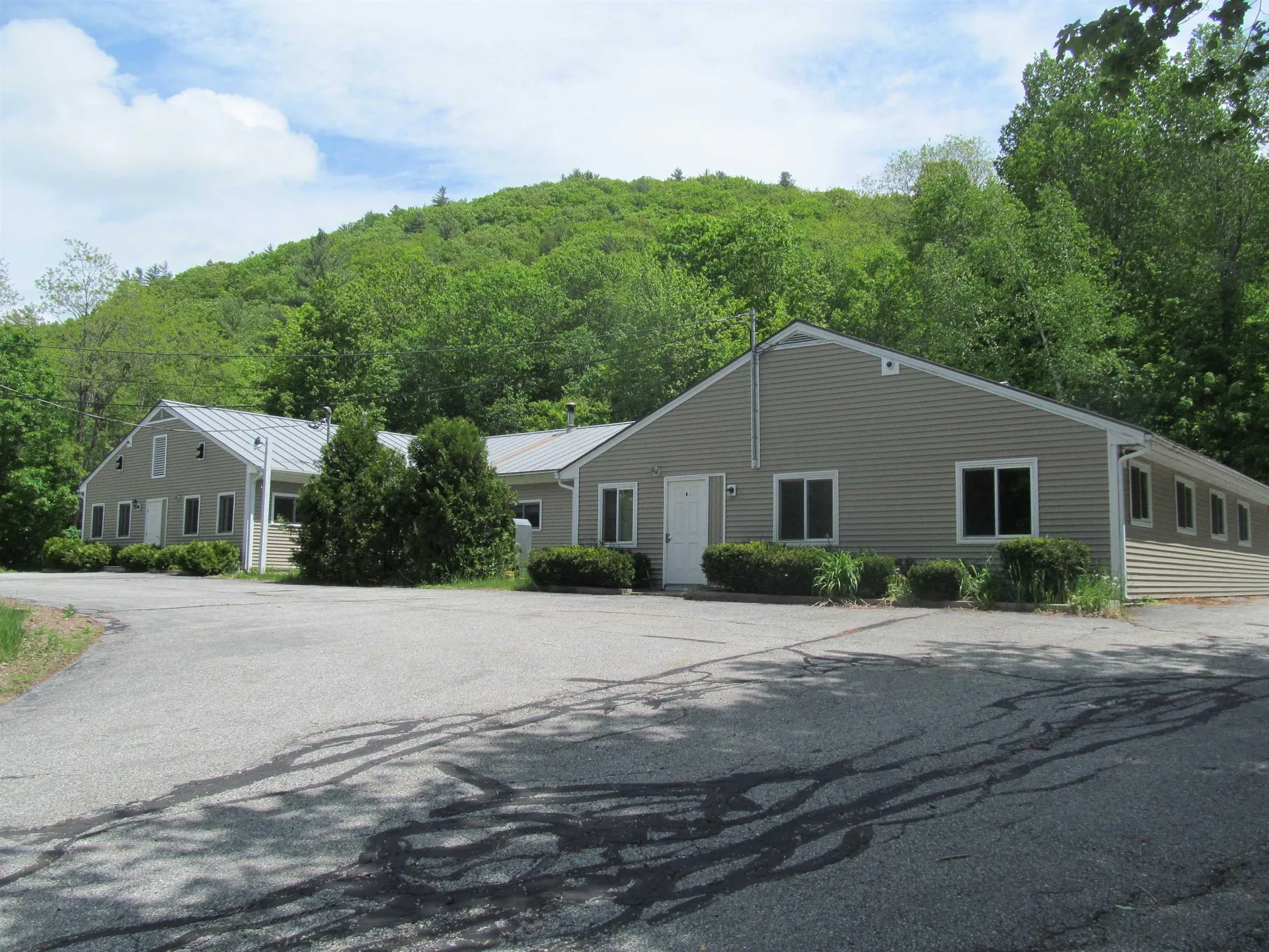 59 Old Church Road Claremont NH 03743