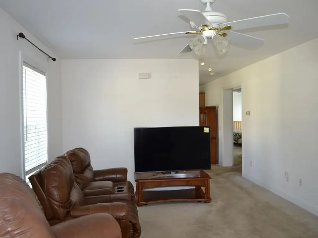 65 Sagewood Circle Hooksett NH 03106